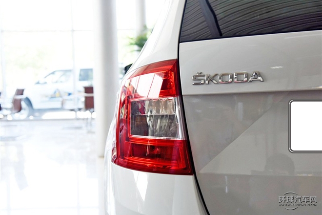 2015款 1.8T 逸享旅行版