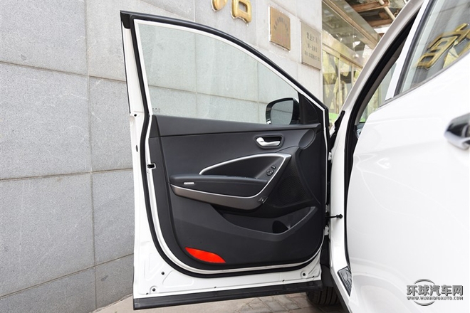 2015款 2.0T 自動(dòng)兩驅(qū)舒適型 5座