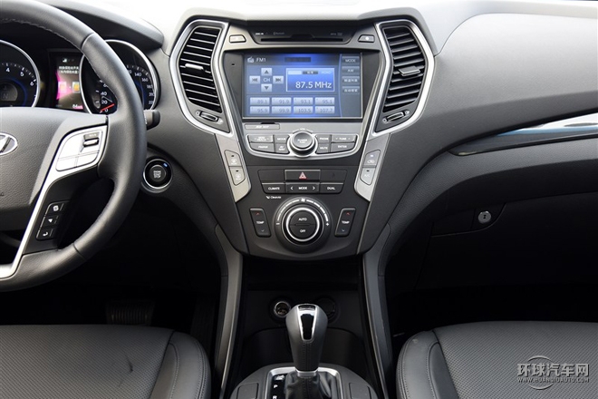 2015款 2.0T 自動(dòng)兩驅(qū)舒適型 5座