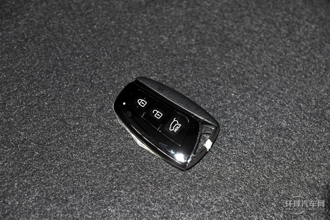 2015款 2.0T 自動兩驅智能型 5座