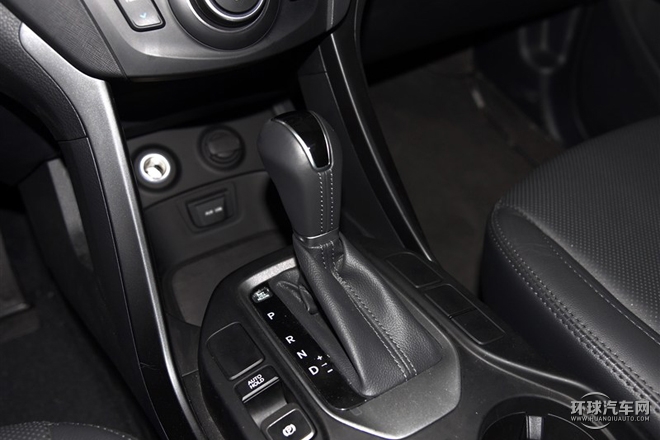 2015款 2.0T 自動(dòng)兩驅(qū)智能型 5座