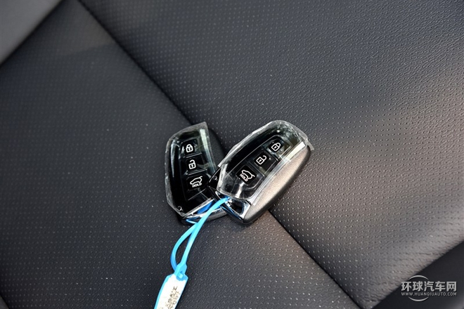 2015款 2.0T 自動四驅智能型 5座