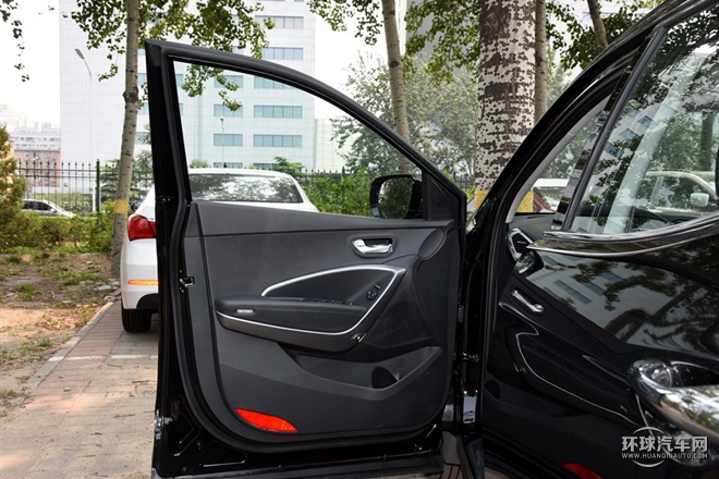 2015款 2.0T 自動四驅智能型 5座