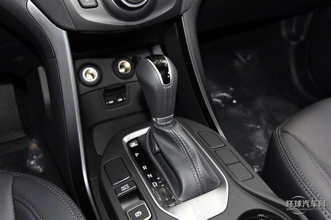 2015款 2.0T 自動四驅智能型 5座