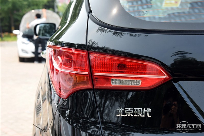 2015款 2.0T 自動四驅(qū)智能型 5座