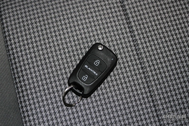 2015款 1.6L 手動舒適型