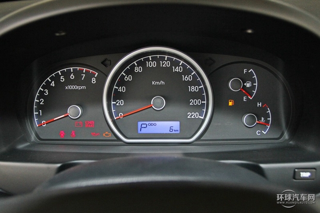 2015款 1.6L 手動舒適型