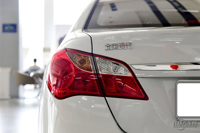 2015款 1.6L 自動豪華型