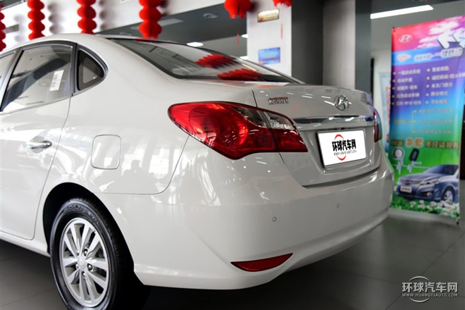 2015款 1.6L 自動豪華型