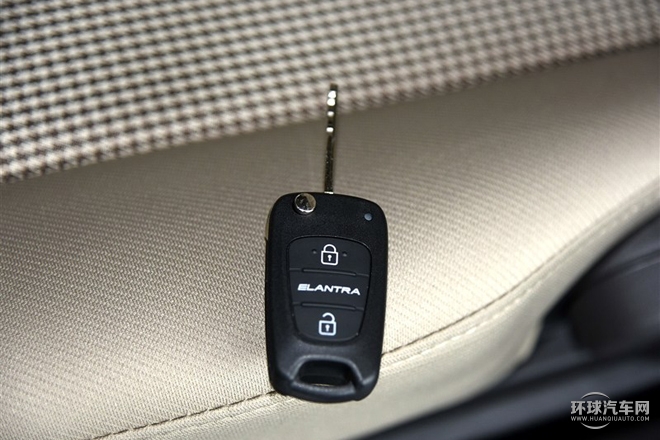 2015款 1.6L 自動舒適型