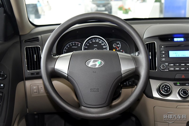 2015款 1.6L 自動舒適型