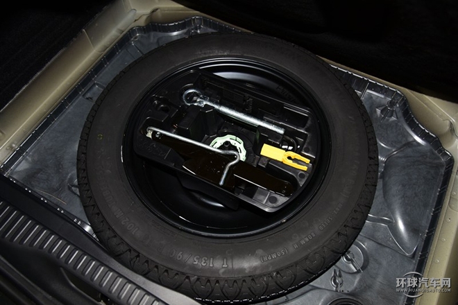 2015款 1.6T 豪華型 5座