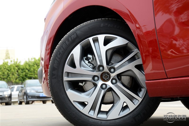 2015款 1.6T 豪華型 5座