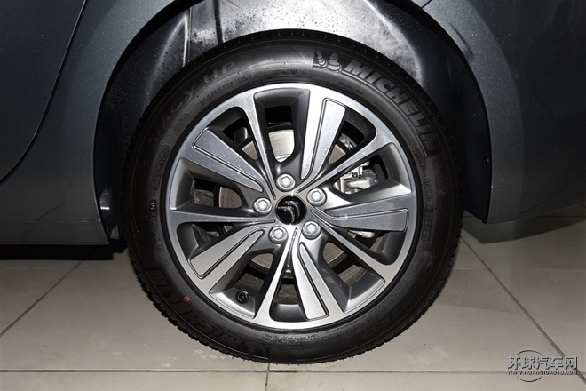 2015款 Grand 1.6T 時尚型 7座