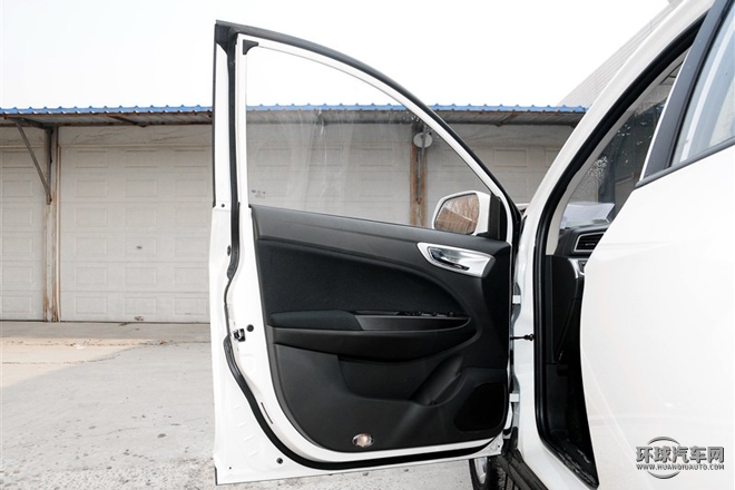 2015款 1.5L 手動標準型