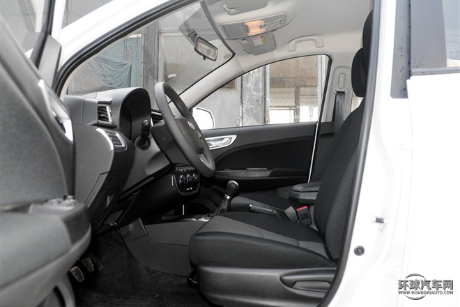 2015款 1.5L 手動標準型