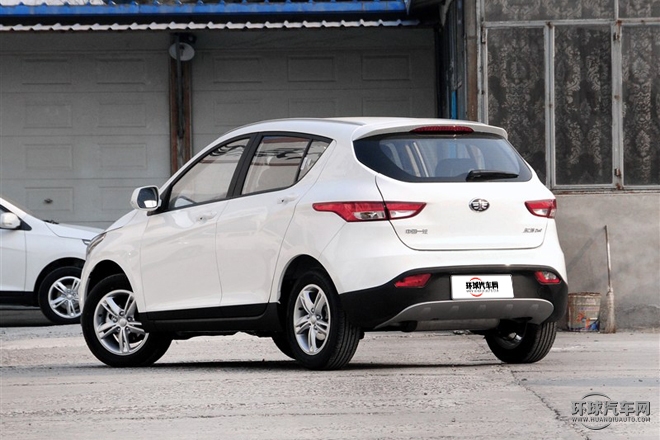 2015款 1.5L 手動標準型