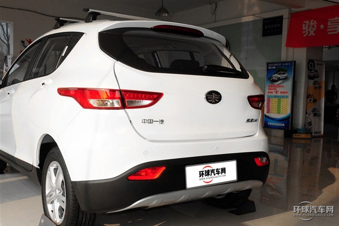 2015款 1.5L 手動豪華導航型