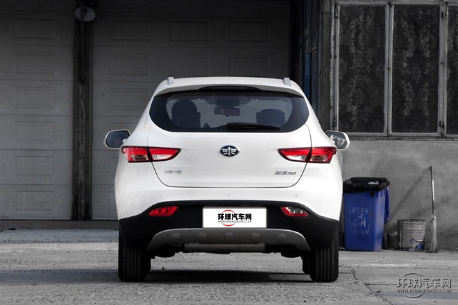 2015款 1.5L 手動(dòng)豪華型