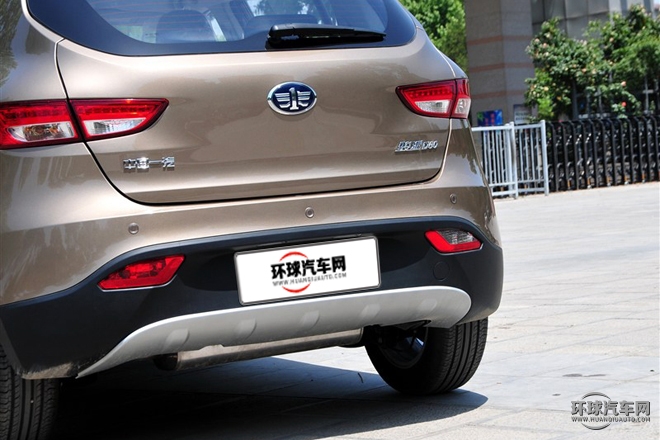 2015款 1.5L 手動舒適型