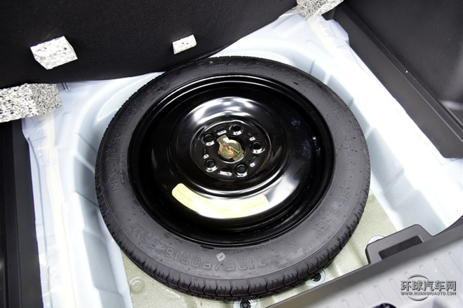 2015款 1.5L 手動(dòng)尊貴型