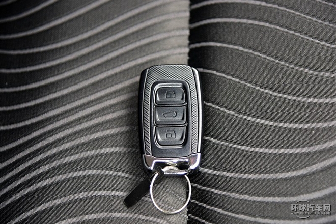 2015款 1.5L 手動尊貴型