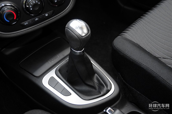 2015款 1.5L 手動尊貴型