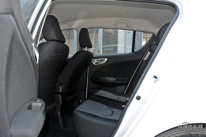 2015款 1.5L 手動尊貴型