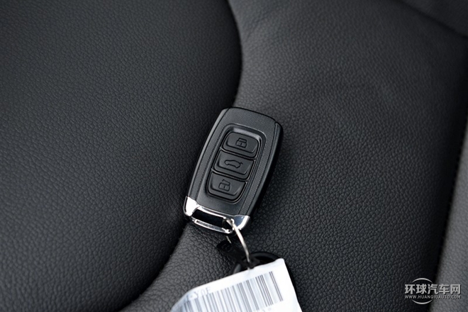 2015款 1.8L 自動舒適型