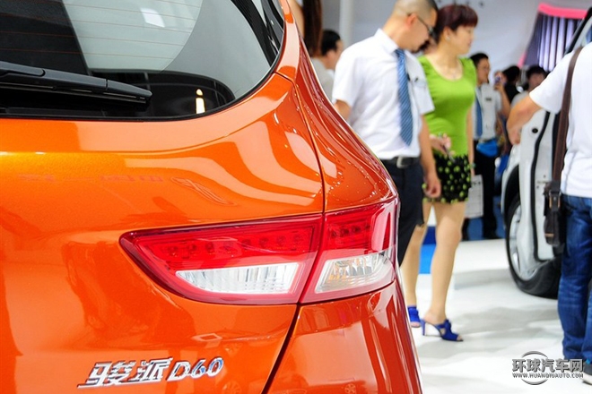 2015款 1.8L 自動舒適型