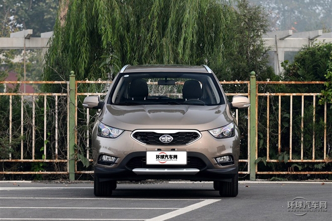 2015款 1.8L 自動尊貴型