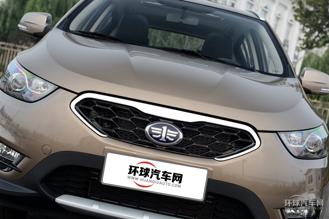2015款 1.8L 自動(dòng)尊貴型