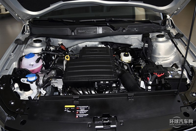 2015款  1.6L 自動舒適型