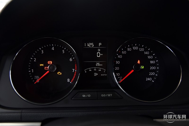 2015款  1.6L 自動舒適型