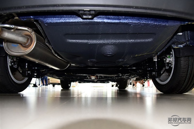 2015款 1.6L 手動舒適型