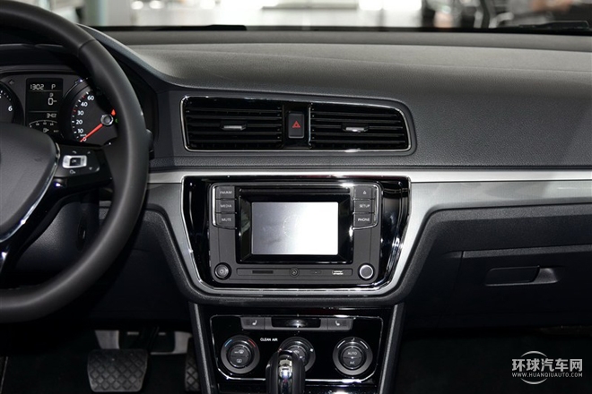 2015款 1.6L 手動舒適型