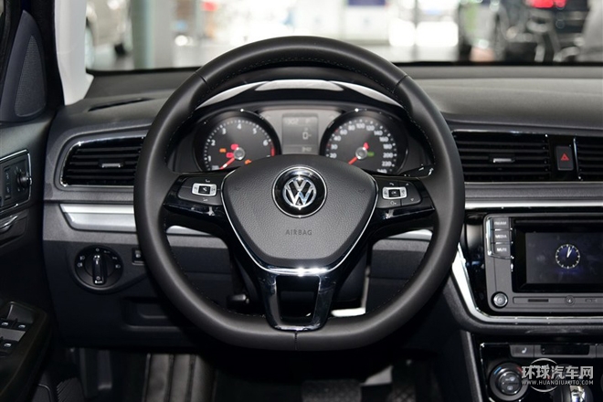 2015款 1.6L 手動舒適型