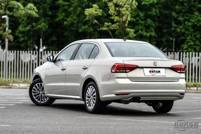 2015款 230TSI DSG 舒適版