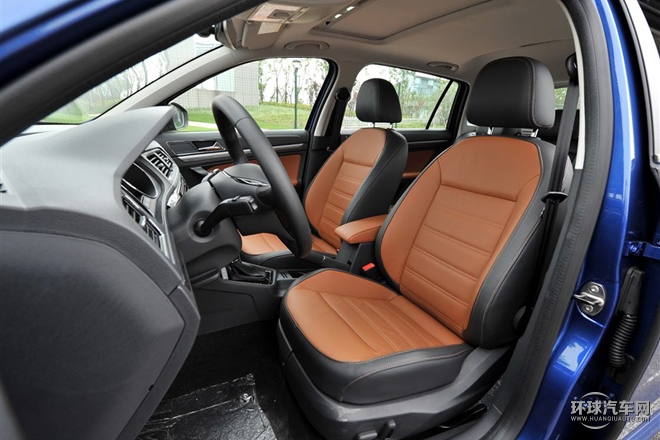 2015款 230TSI DSG豪華版