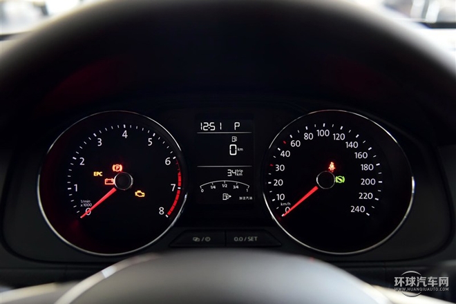 2015款 1.6L 手動(dòng)風(fēng)尚版