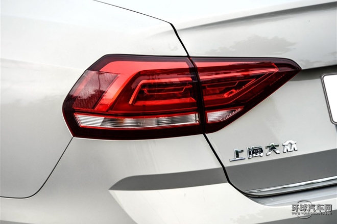 2015款 230TSI DSG 豪華版