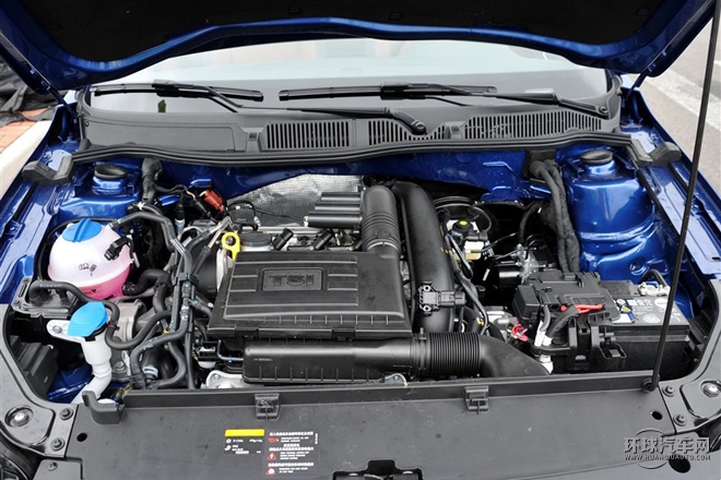 2015款 230TSI DSG舒適版