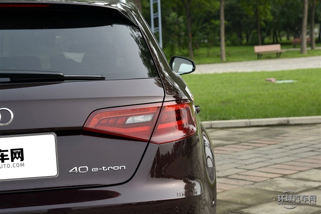 2015款 Sportback e-tron 舒適型