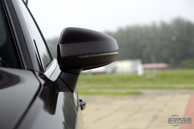 2015款 Sportback e-tron 舒適型