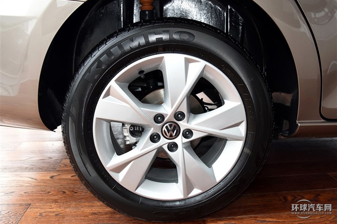 2015款 質惠版 1.6L 手動時尚型