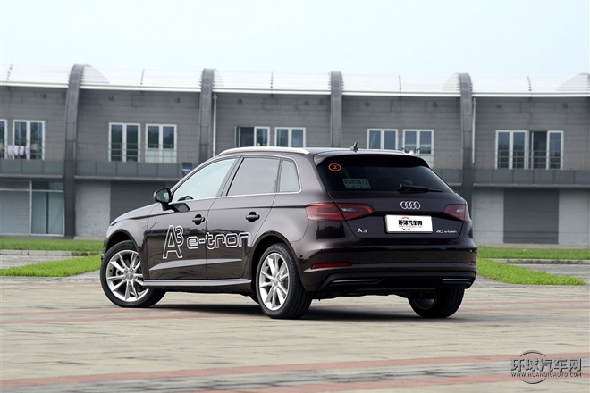 2015款 Sportback e-tron 舒適型