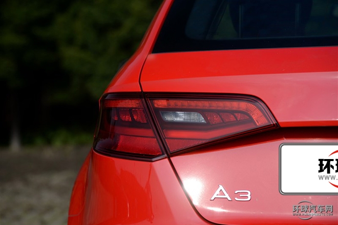 2015款 Sportback e-tron 運(yùn)動(dòng)型