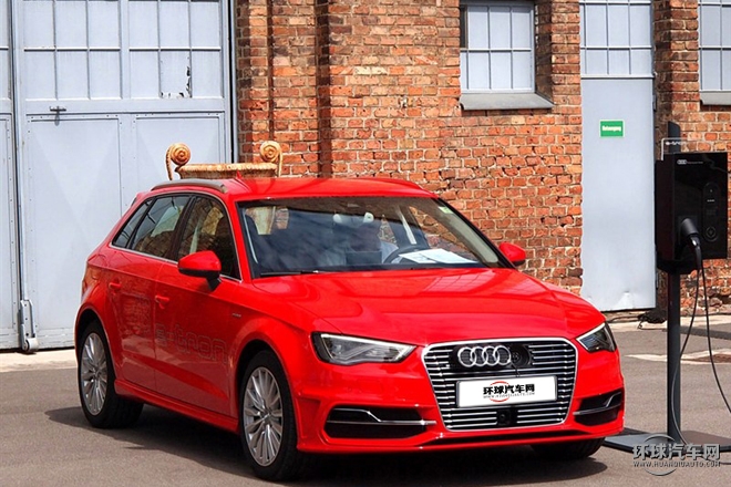 2015款 Sportback e-tron 運動型