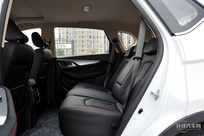 2015款 1.8L 手動豪華型