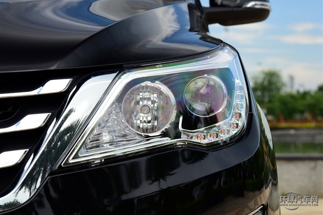 2015款 1.8L 手動舒適型